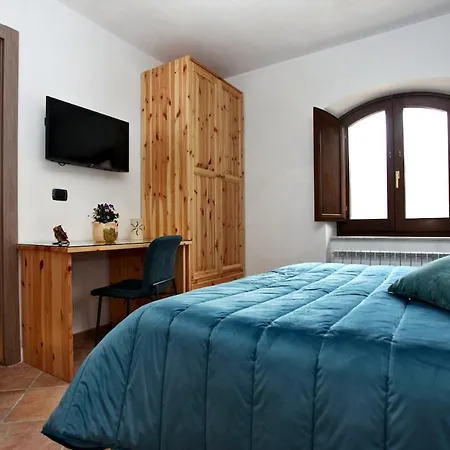 Casa Alba Rosa * Opi
